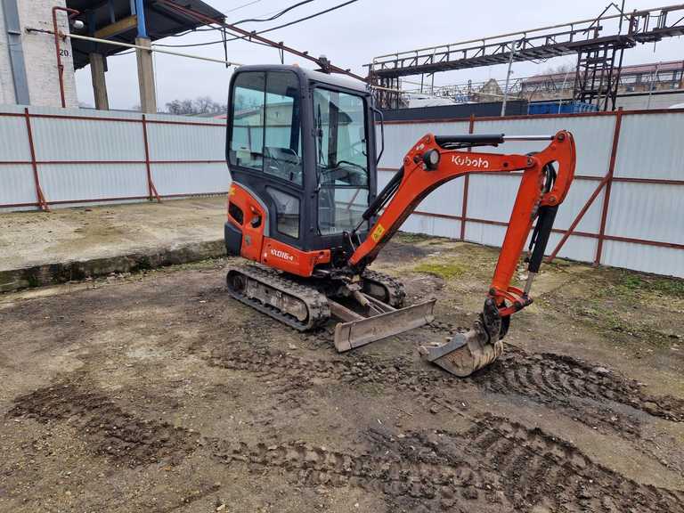 Kubota KX016-4 minikotró