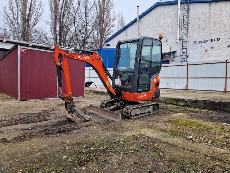 Kubota KX016-4 minikotró